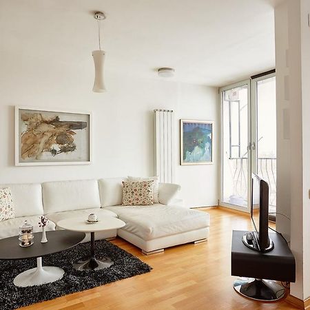 Luxury Apartment Near City Center Skopje Exterior photo