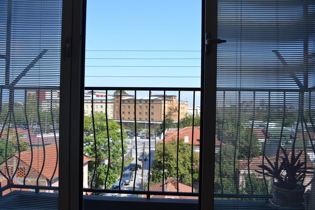 Luxury Apartment Near City Center Skopje Exterior photo